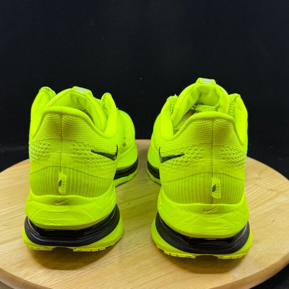 NIKE PEGASUS PREMIUM Size 7.5M/ 9W VOLT STRUCTURE HQ2592-700 VOMERO PLUS RARE main image 7